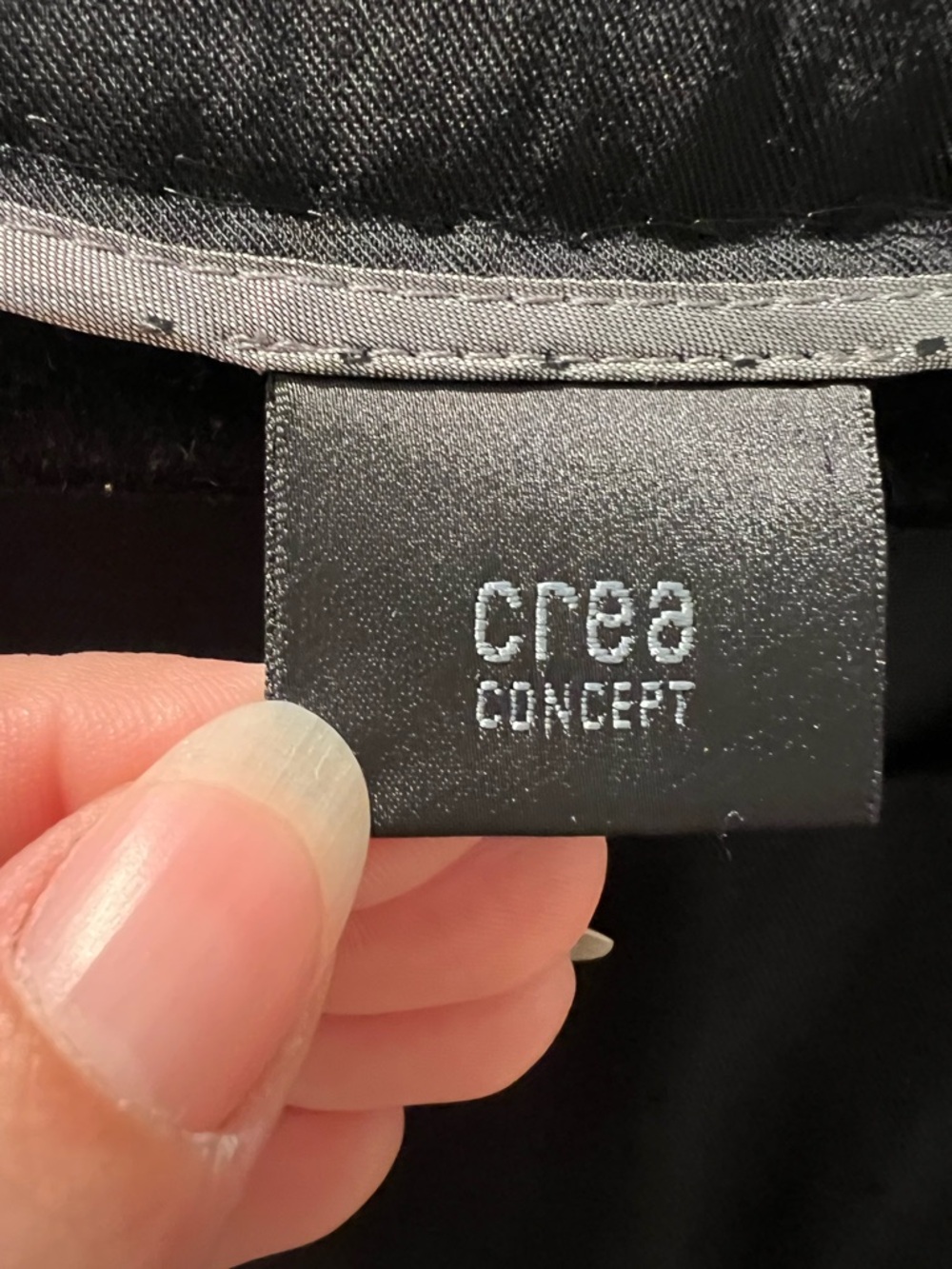 CREA Concept 100% Wool Black Knot Front Dress EU 36 Minimalist Quiet Luxury - Picture 3 of 5